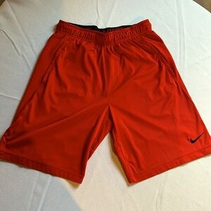 Men’s Nike basketball shorts with pockets.